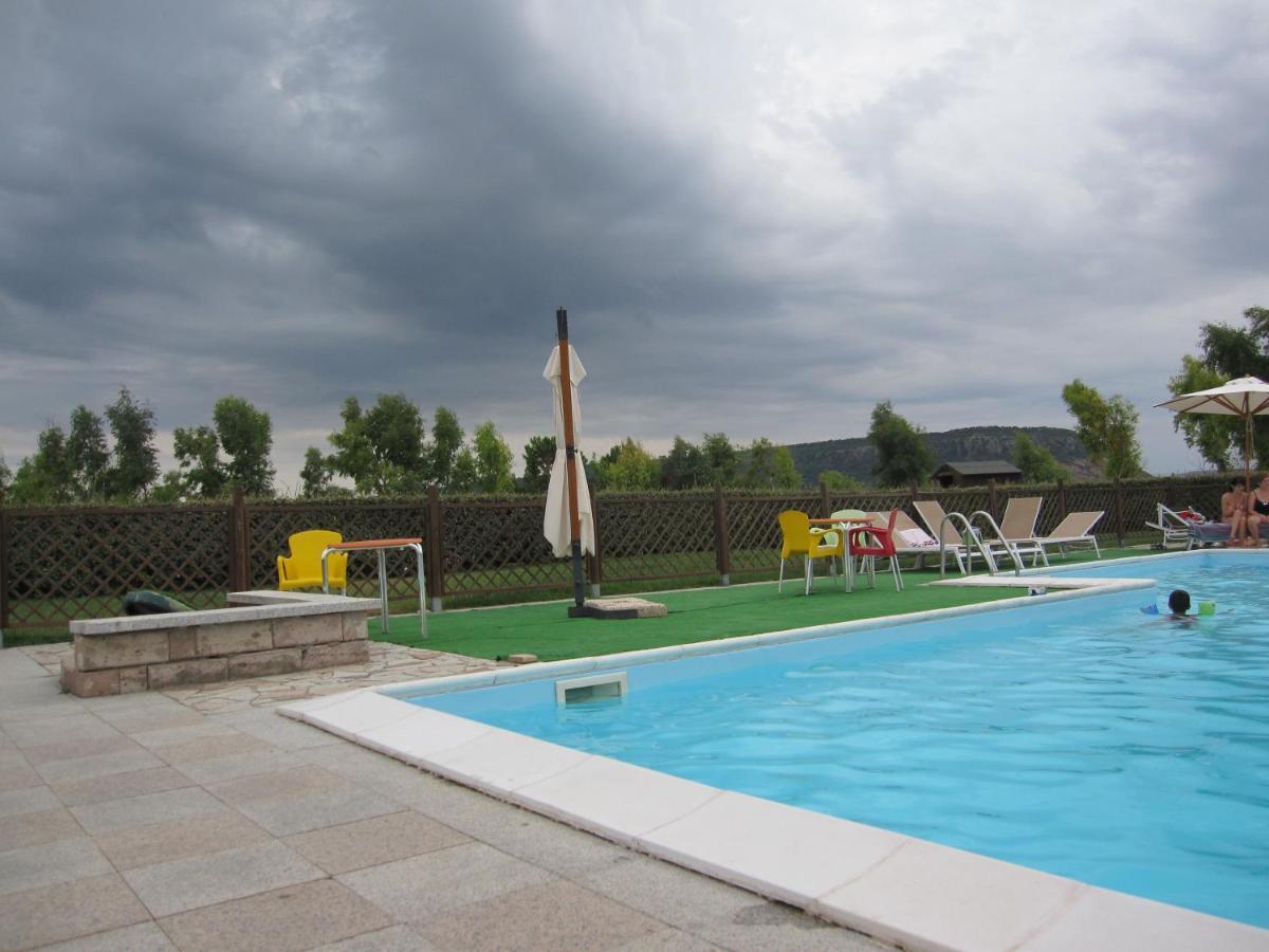 Vistalago Garden Doria Monteleone Rocca Doria المظهر الخارجي الصورة